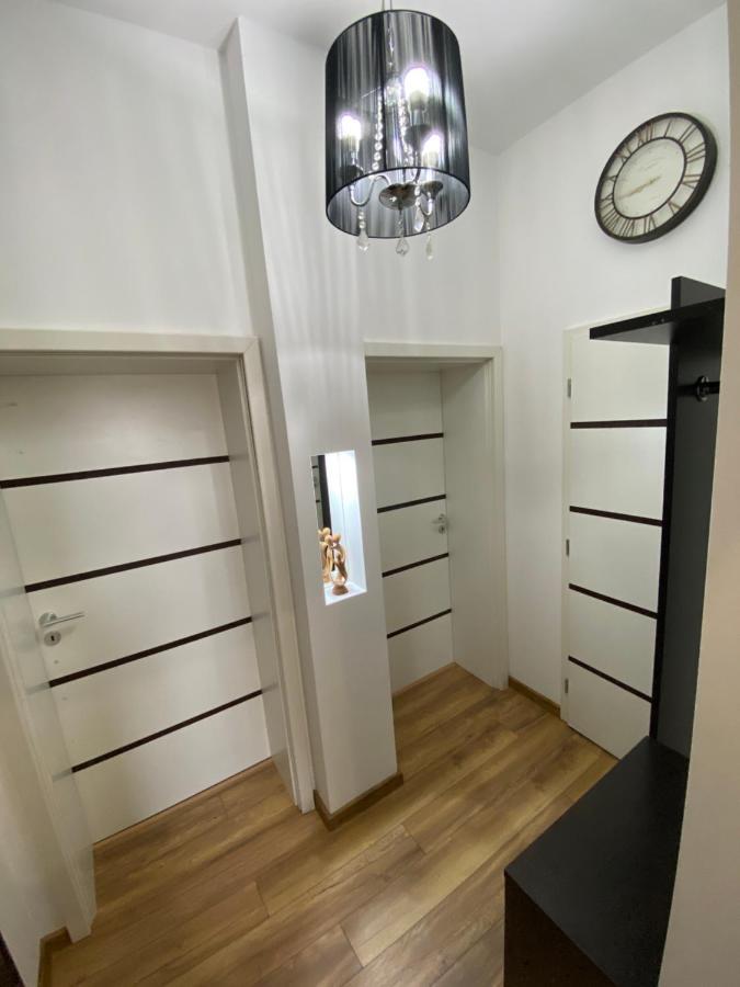 Cozy Apartment In Downtown Sofia - Tsar Samuil Street Екстериор снимка