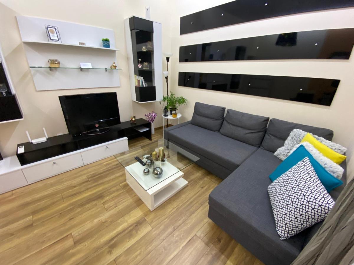 Cozy Apartment In Downtown Sofia - Tsar Samuil Street Екстериор снимка