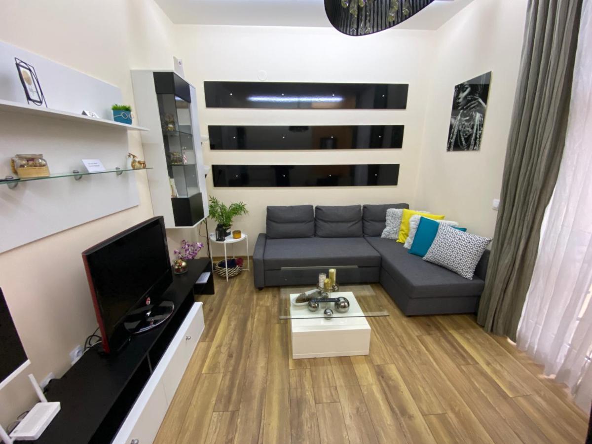 Cozy Apartment In Downtown Sofia - Tsar Samuil Street Екстериор снимка
