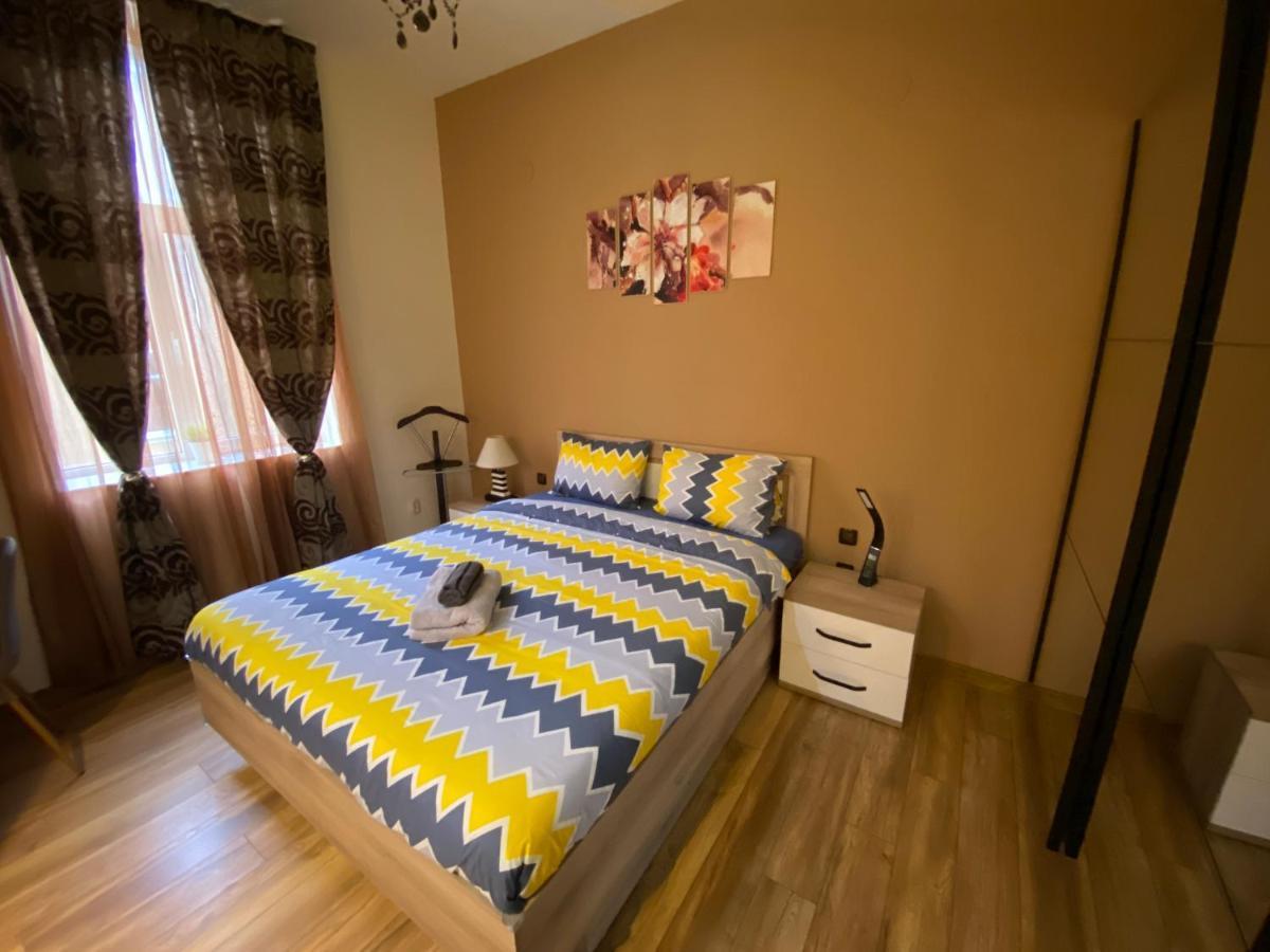Cozy Apartment In Downtown Sofia - Tsar Samuil Street Екстериор снимка